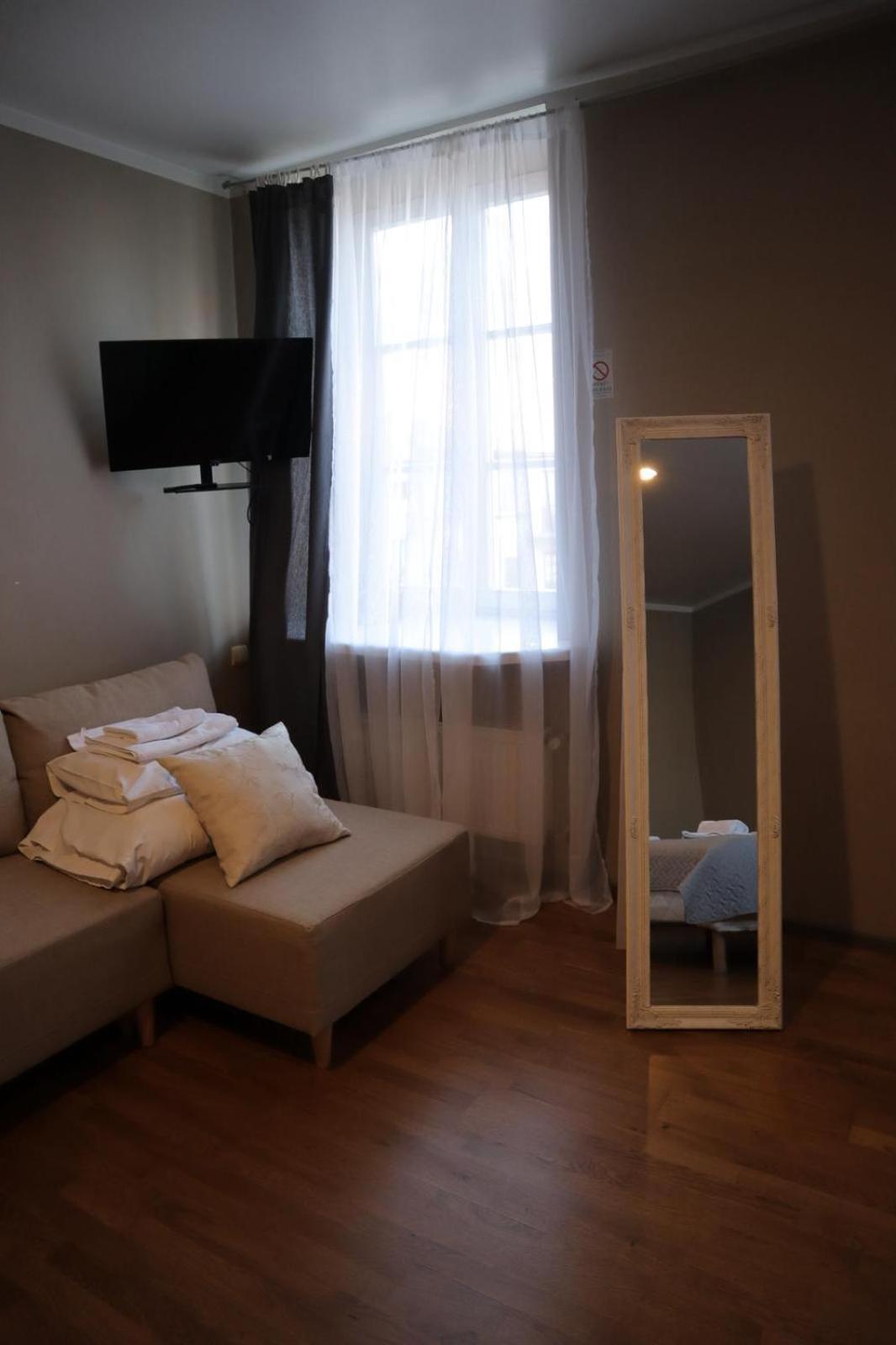 Viesnica Kandava Extérieur photo